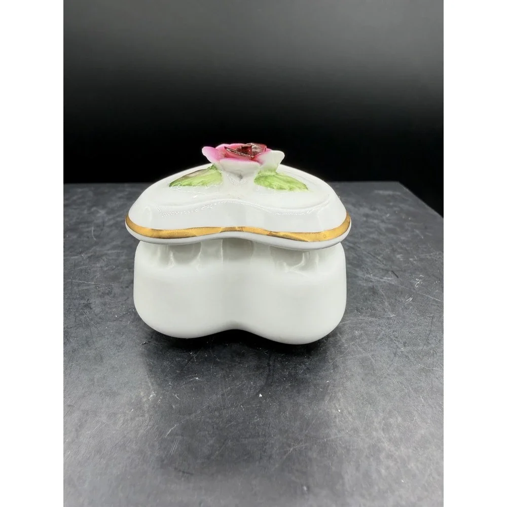 👑❤️ Staffordshire Crown Heart-Shaped Trinket Box with 3D Rose 🌹✨
